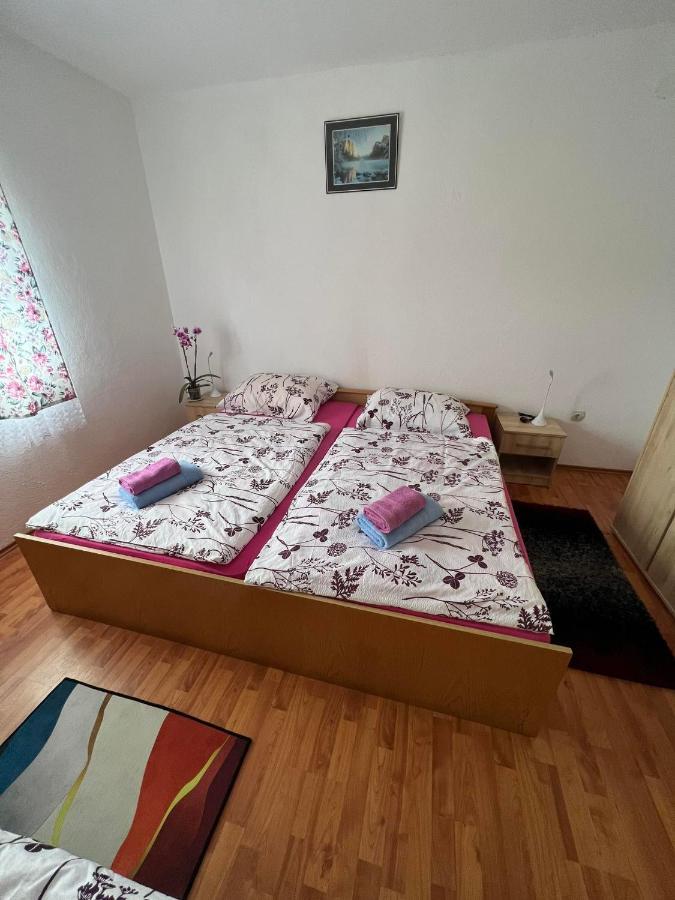 Apartman Djak Plitvicka Jezera Exterior foto