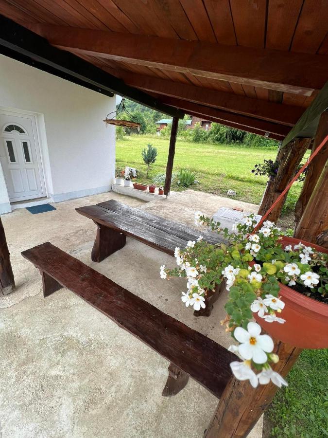 Apartman Djak Plitvicka Jezera Exterior foto